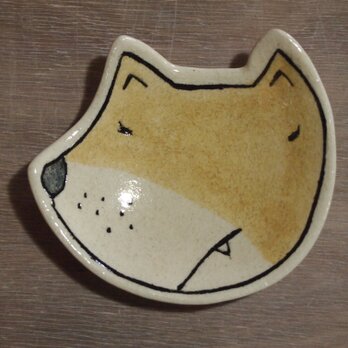 犬の豆皿（陶器）の画像