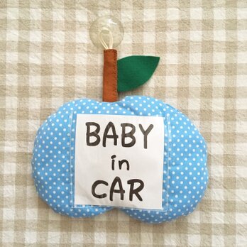 baby in carの画像