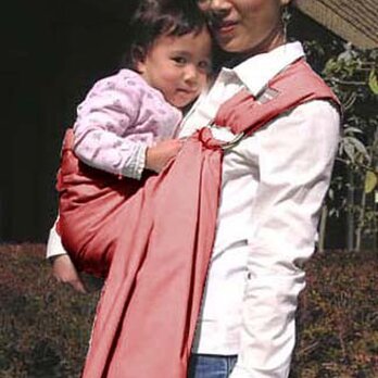 抱っこ紐 新生児 ベビースリング麻55% 綿45%スリング（チェリーピンク）二枚重ねの画像