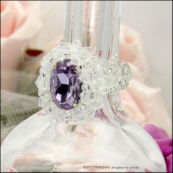 ガラスの宝石（ライトアメジストカラー）【カットガラス＆スワロフスキー ビーズリング】《ビーズアクセサリー》の画像