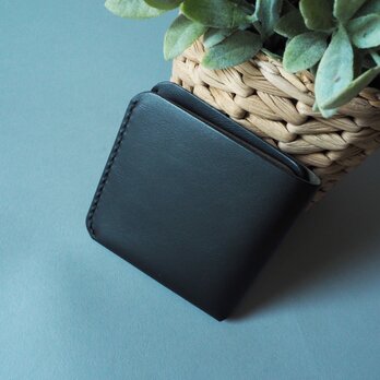 二つ折りカード財布（ブラック＆キャメル）の画像