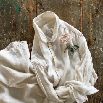 淡い淡い薔薇........suMire-bouquet 布花コサージュの画像