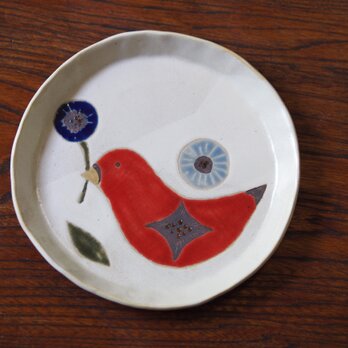 赤い鳥と青い花の中皿の画像
