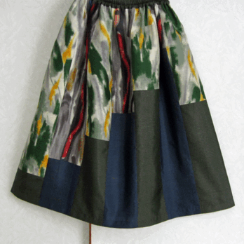 着物リメイク♪泥大島紬２種と銘仙２種のパッチスカート（裏地付き）の画像