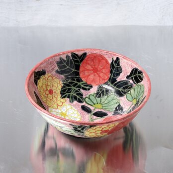 骨董のような菊模様の鉢の画像