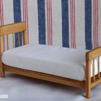 ドール用ベッド　SS（色：オーク）　1/12ミニチュア家具の画像