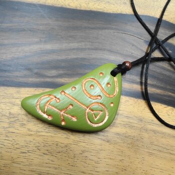 NEW アートペンダント　１００－３１