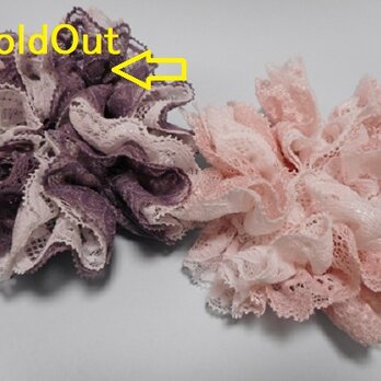 SoldOut☆2色レースのふわふわシュシュM（白P・白紫）の画像