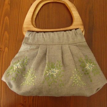 木の持ち手の手刺繍バッグ(takahashiさまオーダー品）の画像