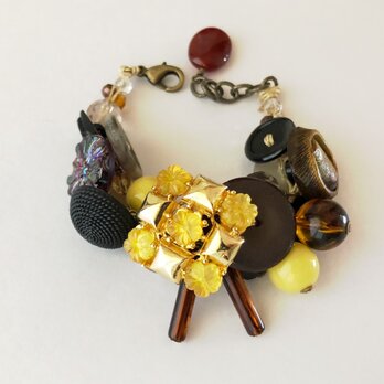 no.61 デコボコ＊ボタンのブレスレット