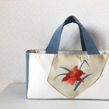 帯バッグ〜カトレアの刺繍〜の画像