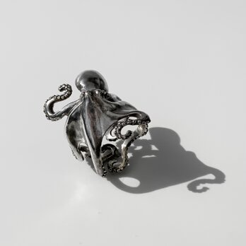 指に巻きつく蛸(指輪) silverの画像