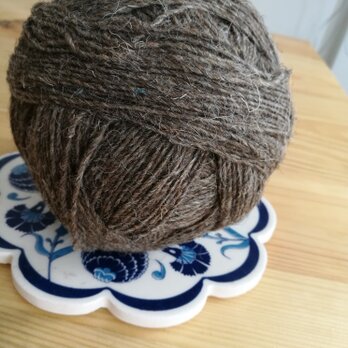01 天然羊ウール100%　原糸1玉・195g  Organic Wool Yarnの画像