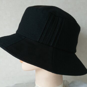 魅せる帽子☆ブラックonブラックのデザインハットの画像