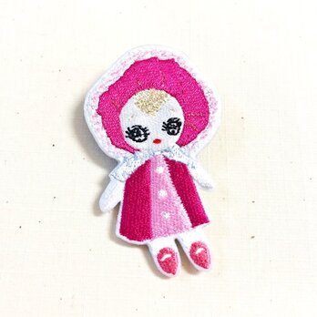 刺繍ブローチ　「文化人形：ピンク」の画像