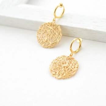 Mesh plate hoop earrings(gold)の画像