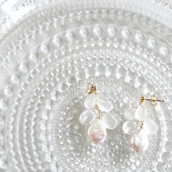 selmonia moonstone*pearl*pierceの画像