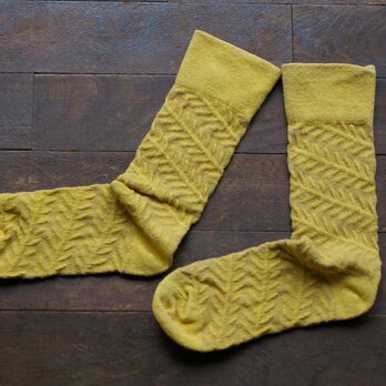 Leaf silk socks たまねぎ染めー橙