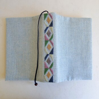 手刺繍ブックカバーD