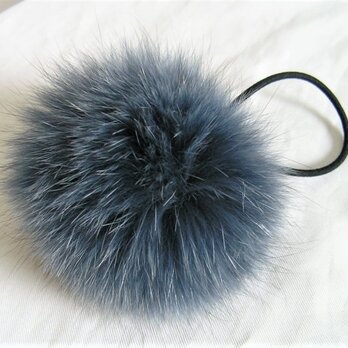 ¶ new antique fur ¶ 青染めフォックスファー大き目ボンボンヘアゴム