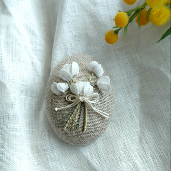 〈受注製作〉刺繍ブローチ flower bouquetの画像