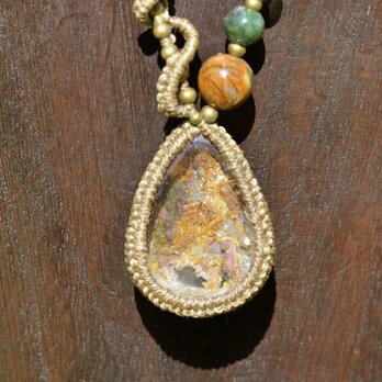 ガーデンクォーツ　マクラメネックレス