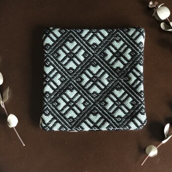 ⌘こぎん刺しコースター⌘ モドコ:小枕刺しと花つなぎの画像