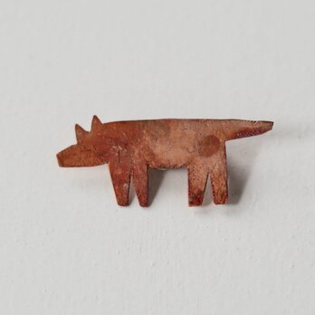 おおかみのブローチ（銅/焦がし）