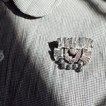 受注生産終了：Plisブローチ　pli chat nbm