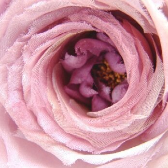 2種シルク使いの巻き薔薇ばら ピンクパープル * コサージュの画像