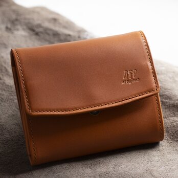 【小さな存在、大きな魅力】ショートギャルソンウォレット　二つ折り財布　ヌメ革　キャメル　aw-19hn