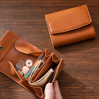 【小さな存在、大きな魅力】ショートギャルソンウォレット　二つ折り財布　ヌメ革　キャメル　aw-19hn