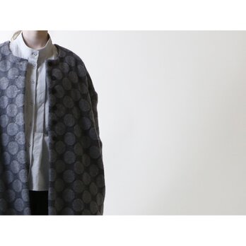 ジャガードドット・クルーネック・コート／グレー