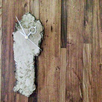白鉄錆釉　26cm掛け時計