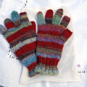 ニット手袋　赤　手編みの画像