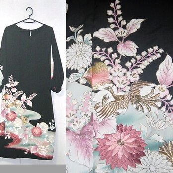 Sold Out着物リメイク♪菊・桐の花・鳳凰刺繍が素敵なアンティーク留袖ワンピース♪ハンドメイド・正絹の画像