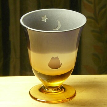 ねこと金星と三日月　冷酒グラス　琥珀色×紫　　 (1個）の画像