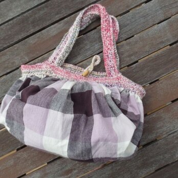 編み作家の作る一枚布バッグ【リバーシブルA】の画像