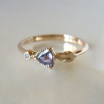 タンザナイトとダイヤのK10の指輪の画像