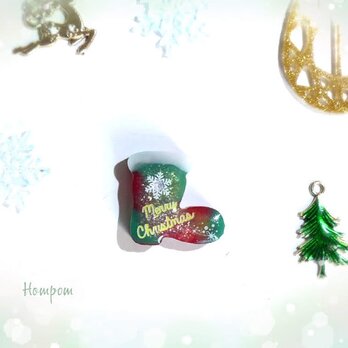 18c019 クリスマスブーツのピンバッチ☆クリスマスカラー　ホムポムの画像