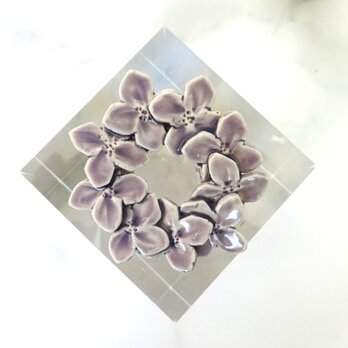 花のbroach 〈ニチニチソウ〉薄紫の画像