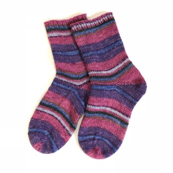 No.47送料込ドイツソックヤーンの手編み靴下【完璧な虹】の画像