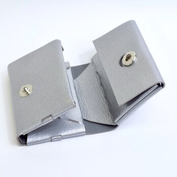 コンパクト三つ折り財布　革製　シルバーの画像