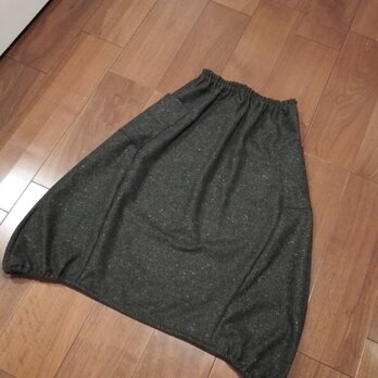 モスグリーンウールツイードの大人バルーンスカートの画像