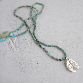 Feijoa leaf necklace (small) [P076SV(NS)]の画像