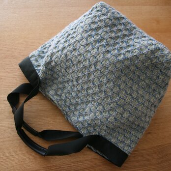 北欧手織りウールトートバッグ（ブルー）の画像