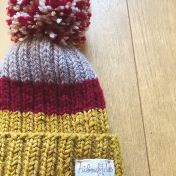 【キッズ】ビッグポンポン付きのボーダーニット帽