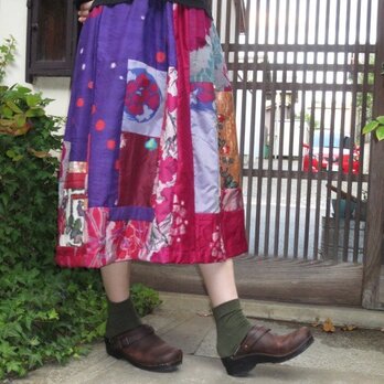 銘仙リメイクスカート☆レトロでポップ紫やワイン色々パッチ74㎝丈の画像