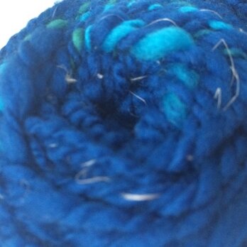 麻の繊維入り手紡ぎ糸（青）の画像