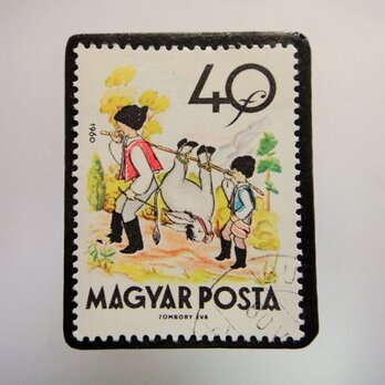 ハンガリー　童話切手ブローチ4830の画像